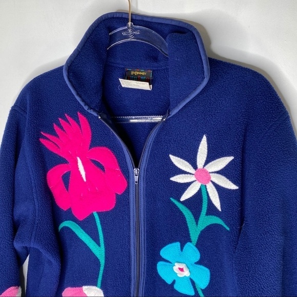 Vintage Fleece Uncommon Threads Flowers - Picture 6 of 9